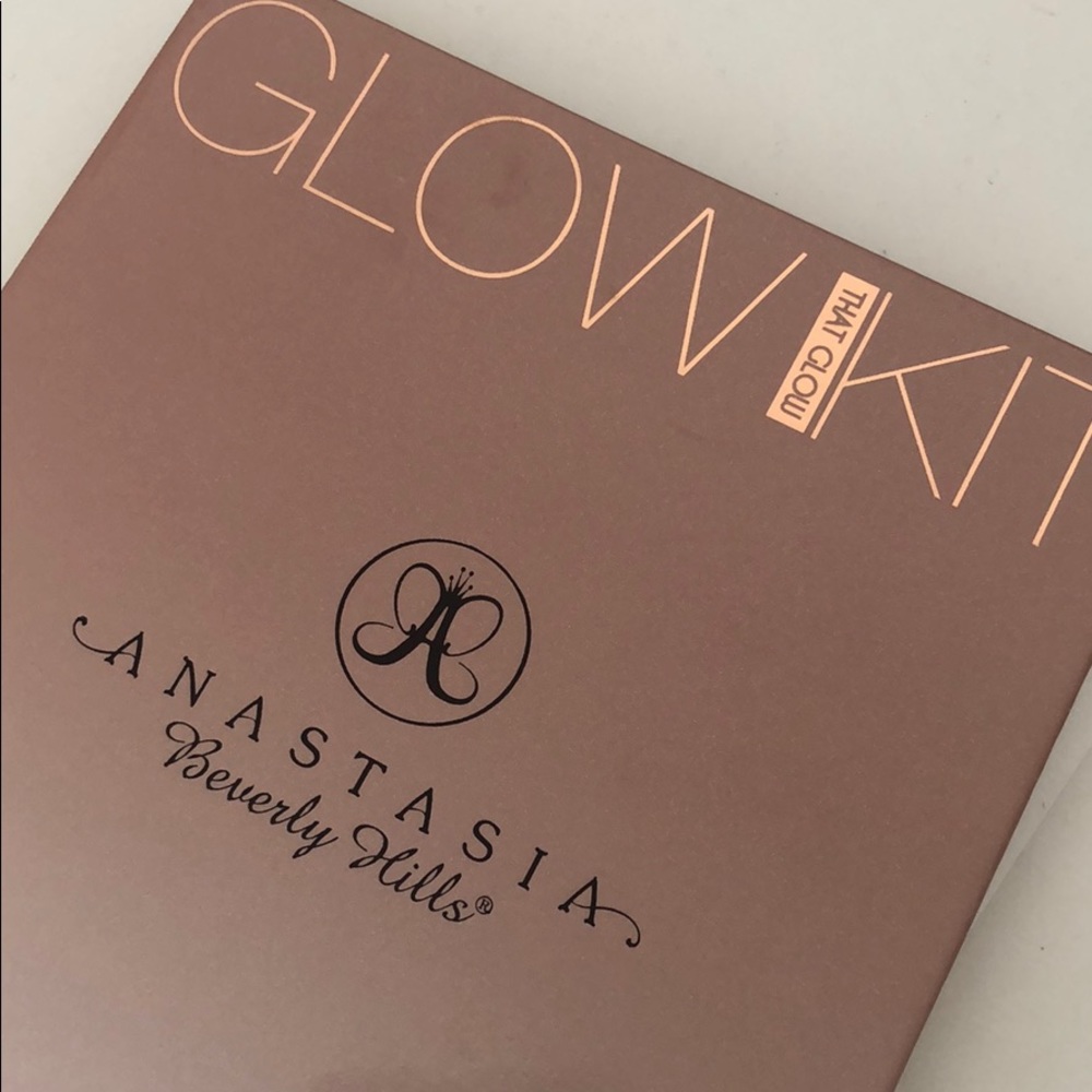 Anastasia Beverly Hills Glow Kit